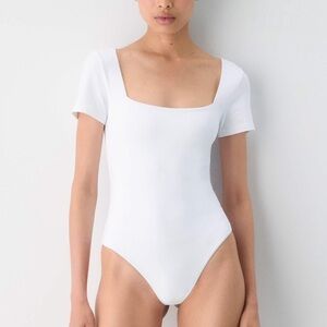 Aritzia Babaton Original Contour Squareneck Bodysuit in White Size S